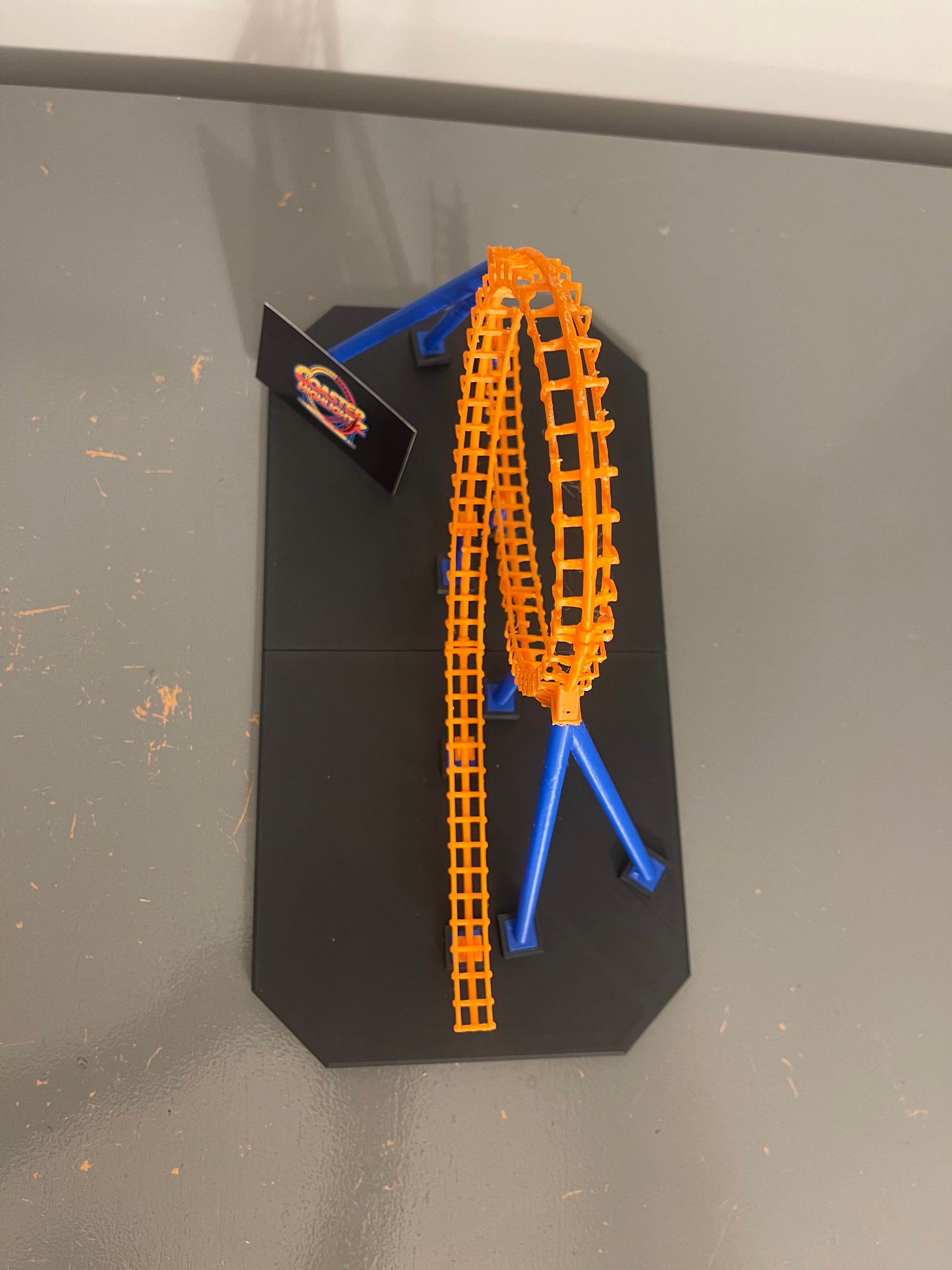 ‘The Piercing Arrow’ Vertical Loop Model Roller Coaster Kit