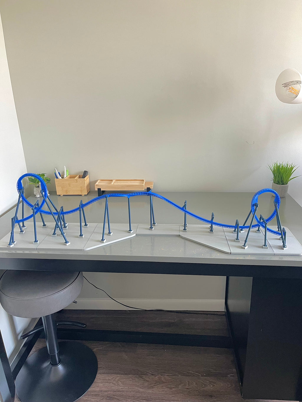‘The Bat Signal’ Sequence Model Roller Coaster  Kit
