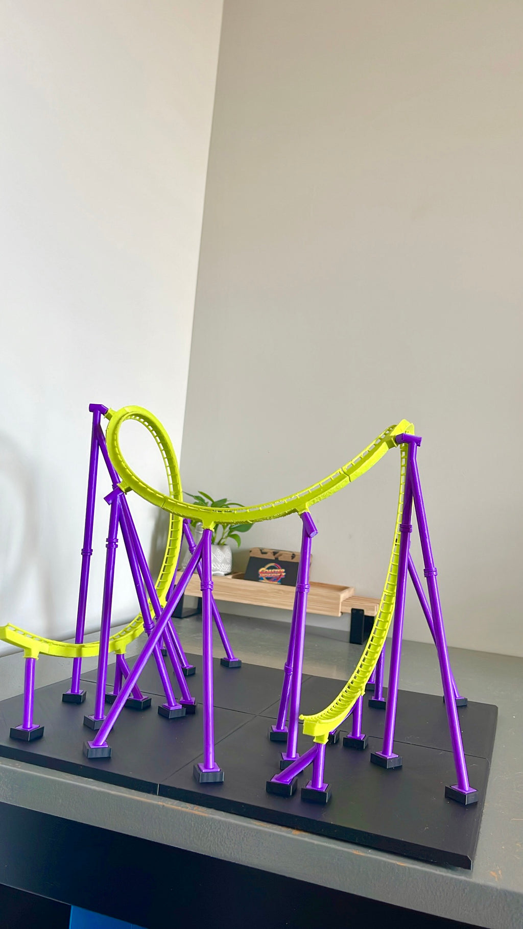 ‘The Gorgon’ Cobra Roll Model Roller Coaster Kit