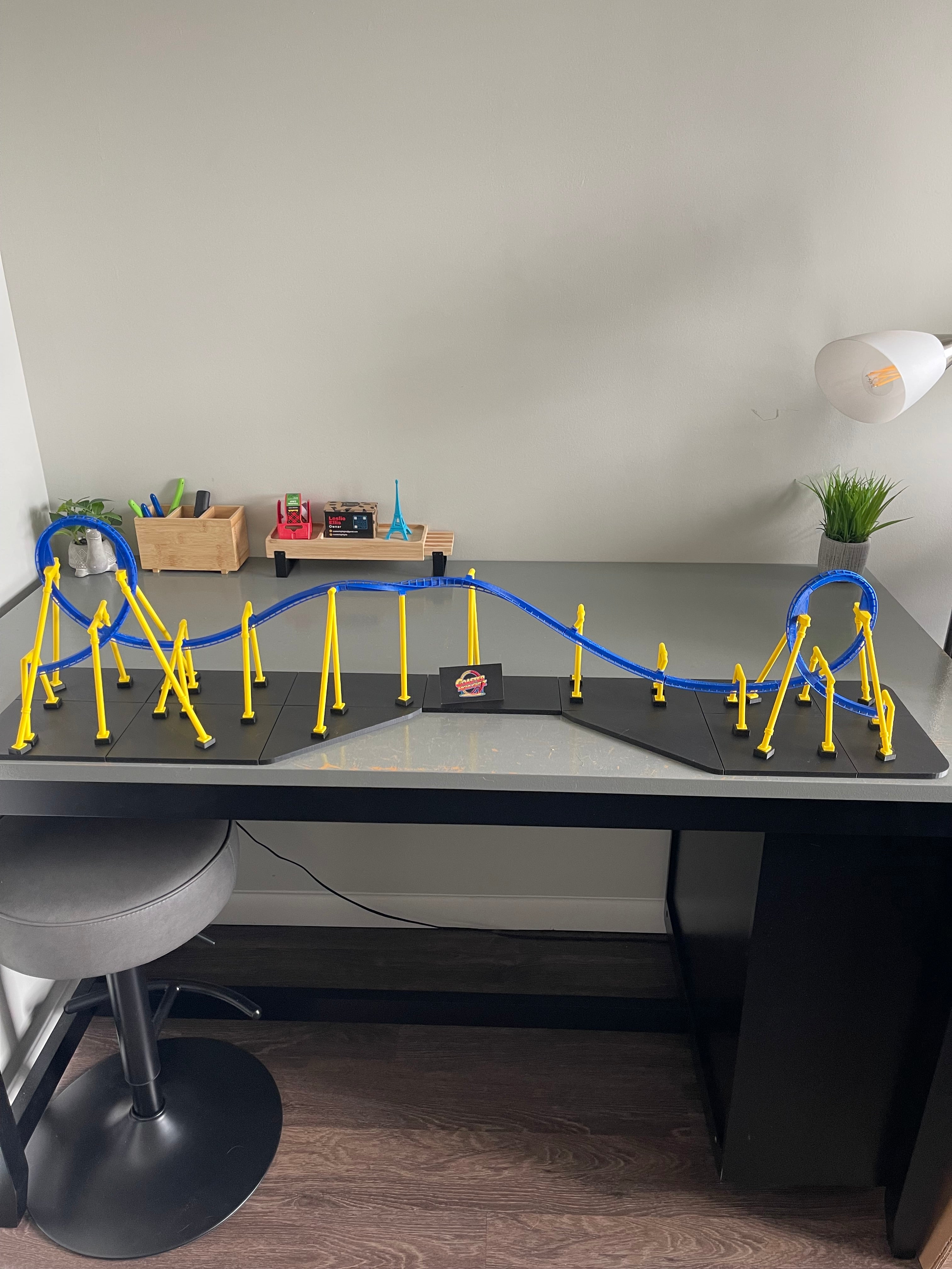 ‘The Bat Signal’ Sequence Model Roller Coaster  Kit