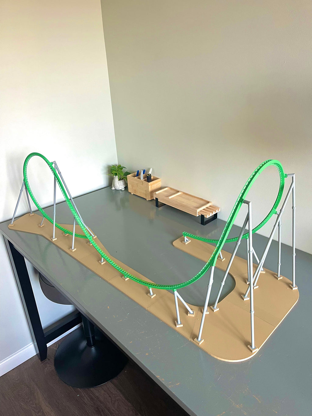 'The Rapteisha' Sequence Model Roller Coaster Kit