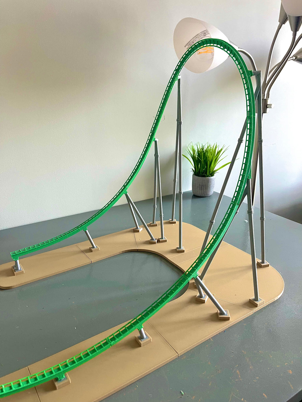 'The Rapteisha' Sequence Model Roller Coaster Kit