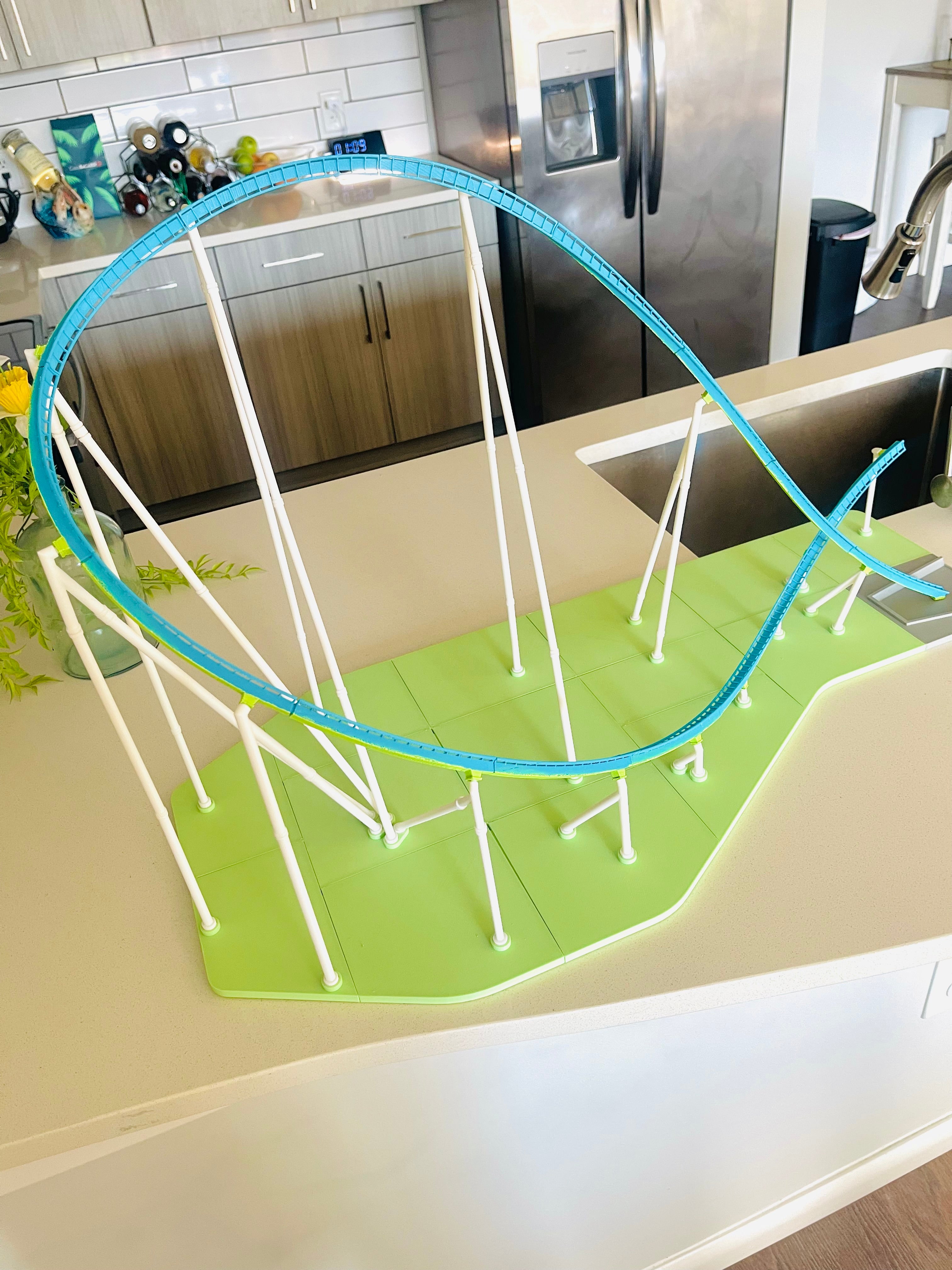 ‘The Clef Hanger’ Treble Clef Model Roller Coaster Kit