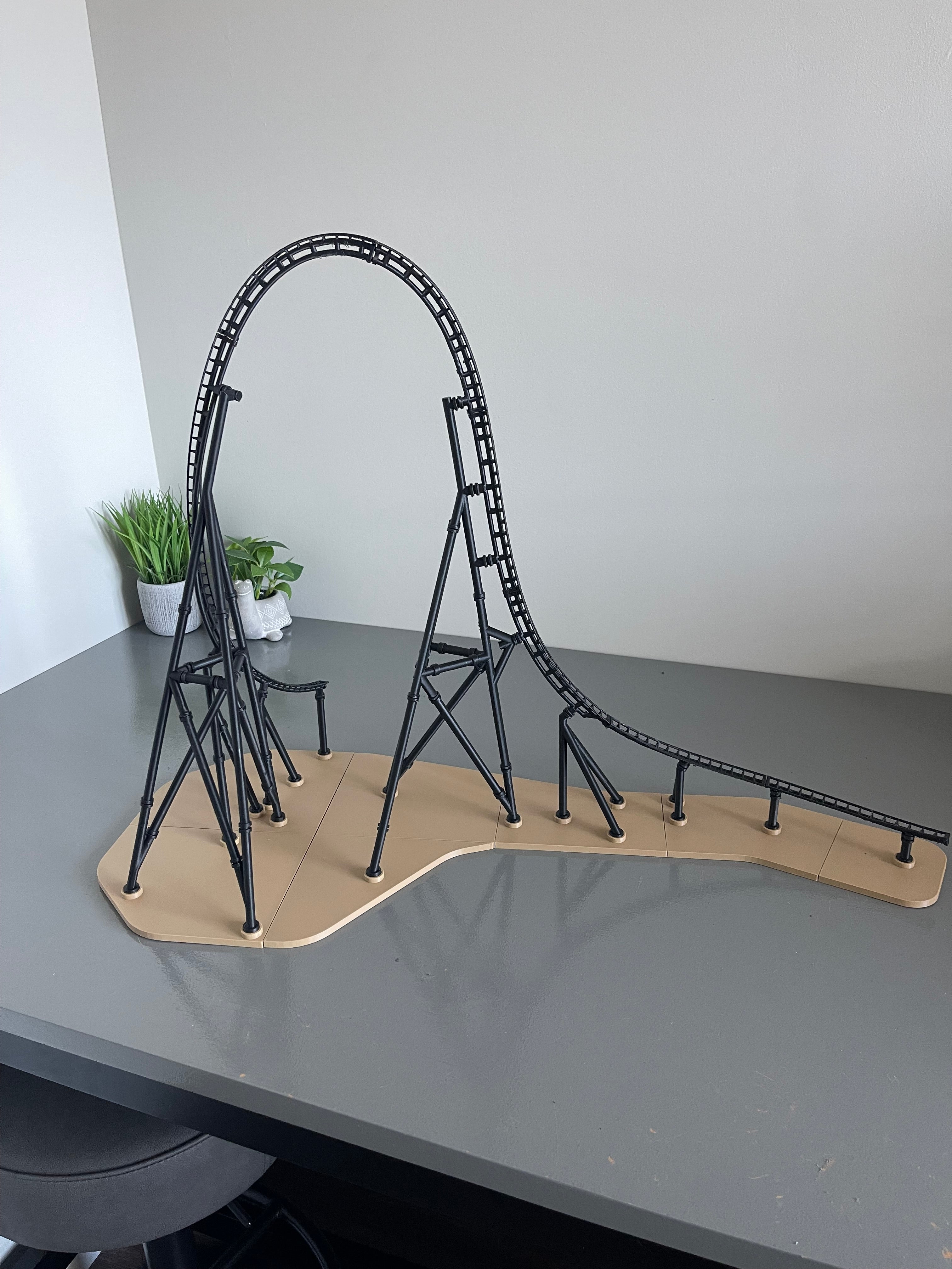 'The Raptor' Top Hat Model Roller Coaster Kit