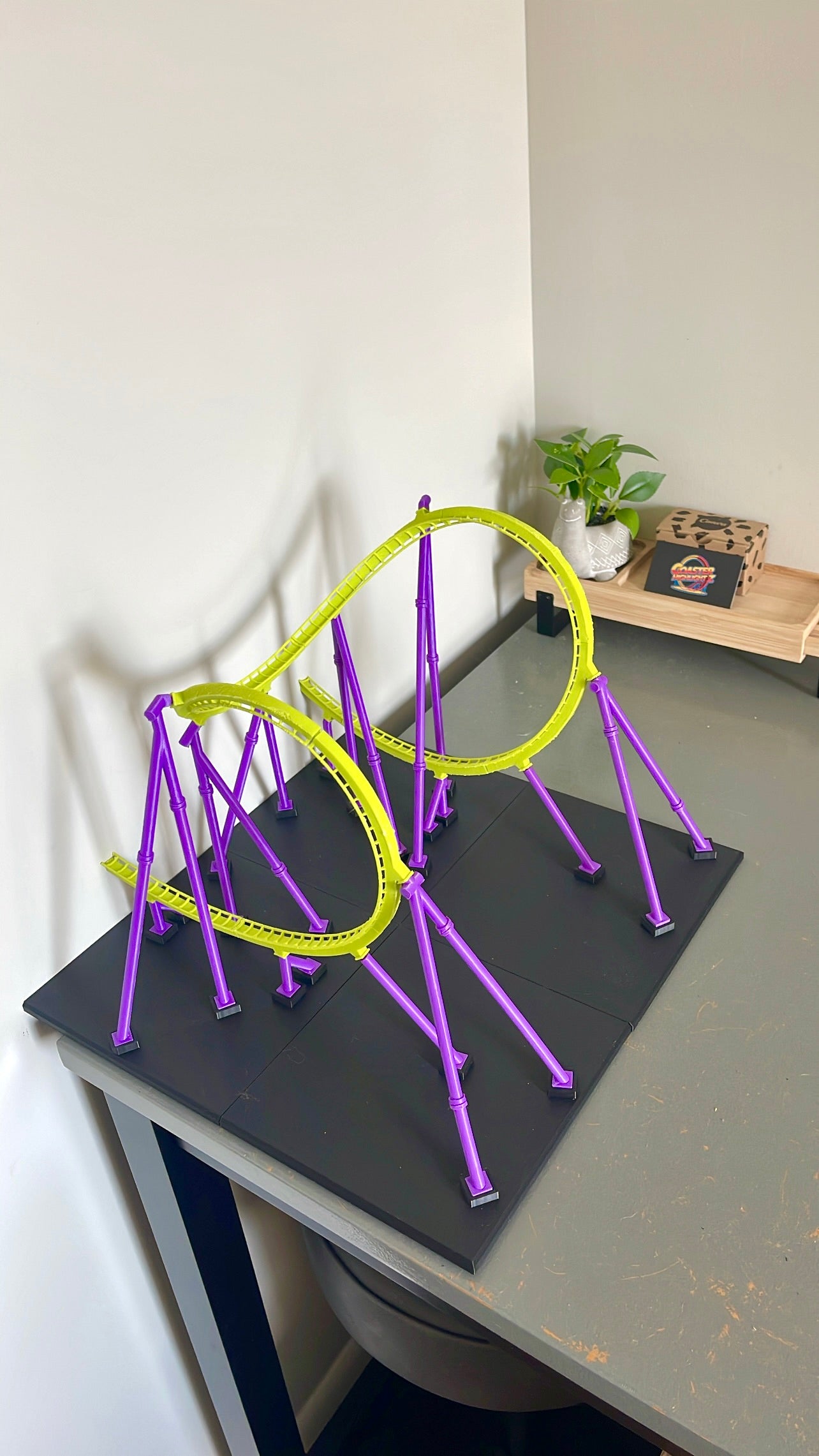 ‘The Gorgon’ Cobra Roll Model Roller Coaster Kit