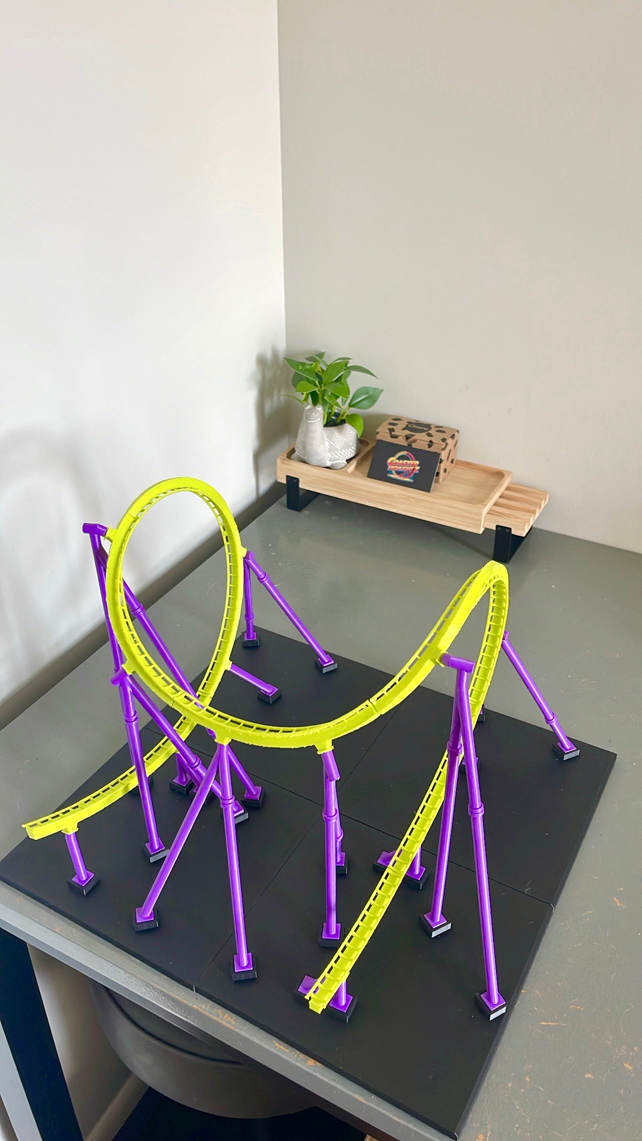 ‘The Gorgon’ Cobra Roll Model Roller Coaster Kit