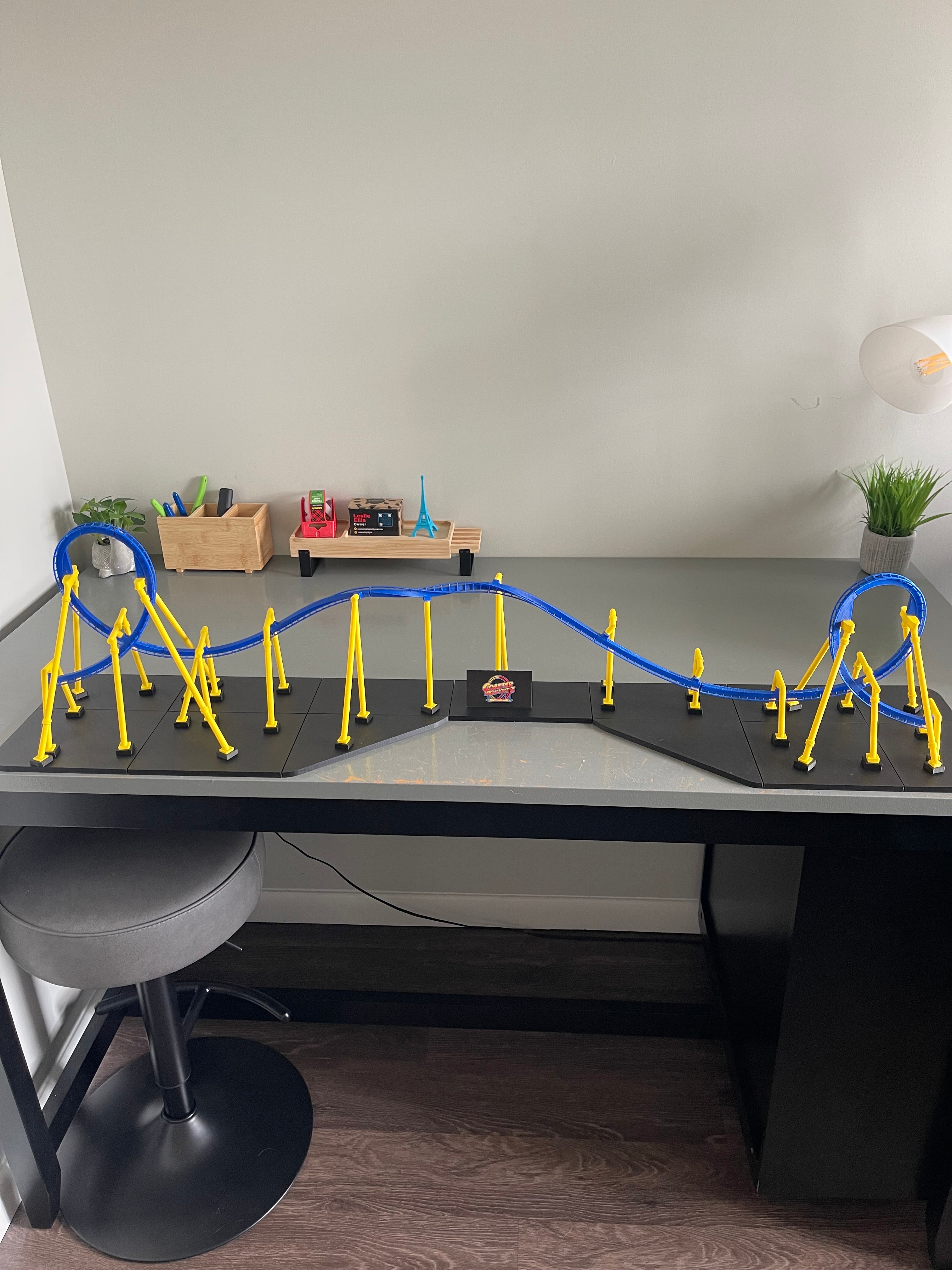 ‘The Bat Signal’ Sequence Model Roller Coaster  Kit