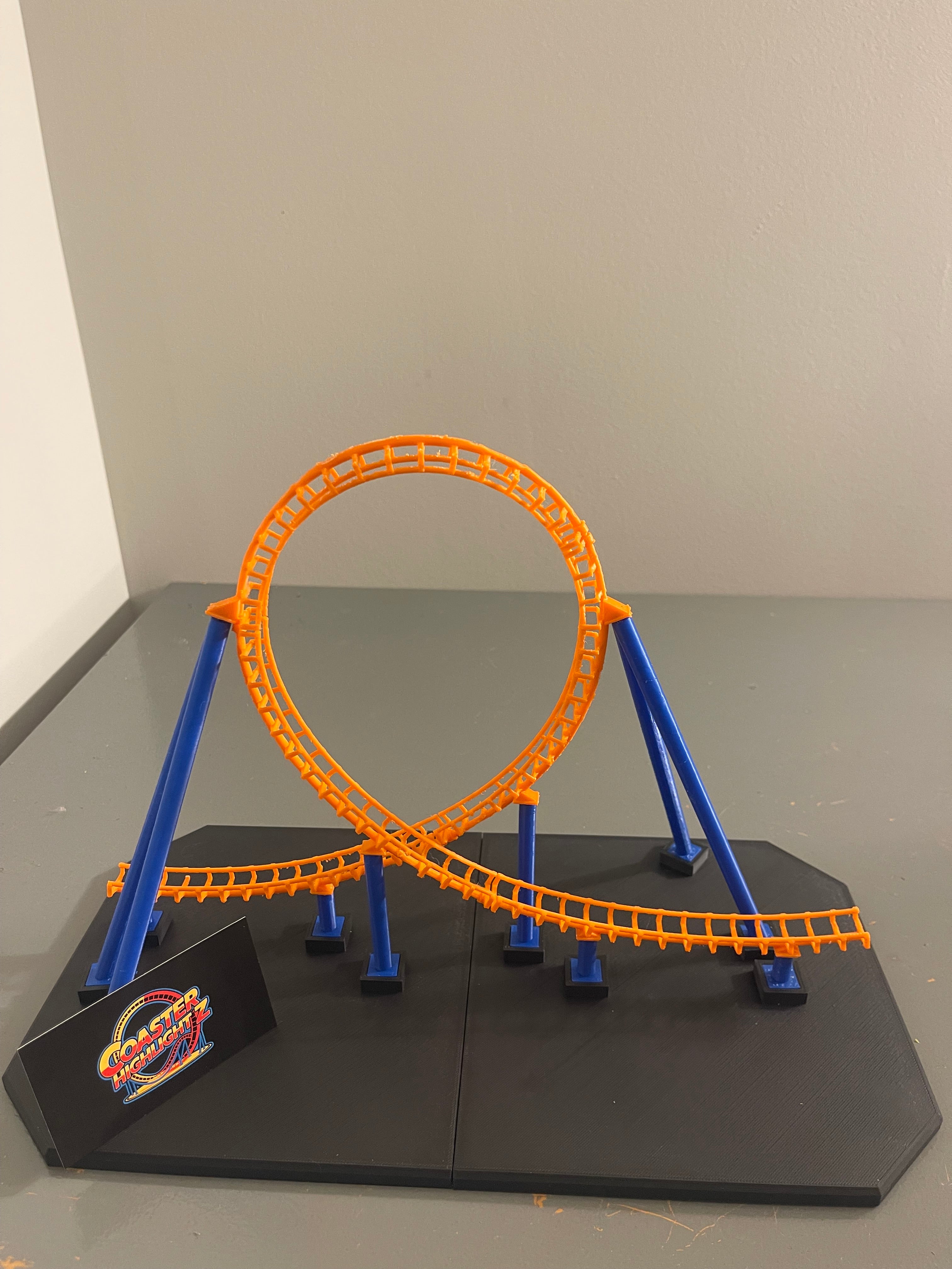 ‘The Piercing Arrow’ Vertical Loop Model Roller Coaster Kit