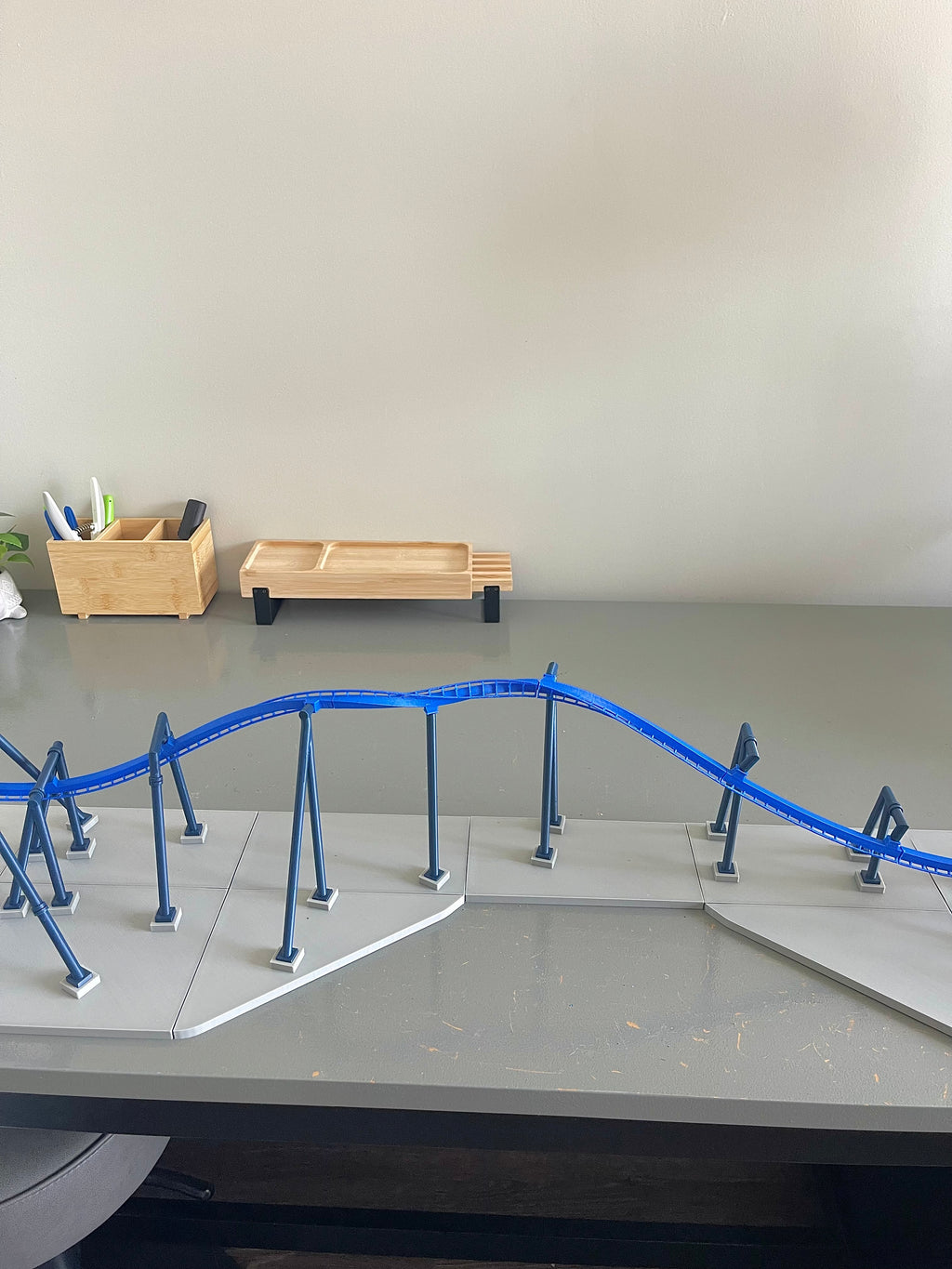 ‘The Bat Signal’ Sequence Model Roller Coaster  Kit