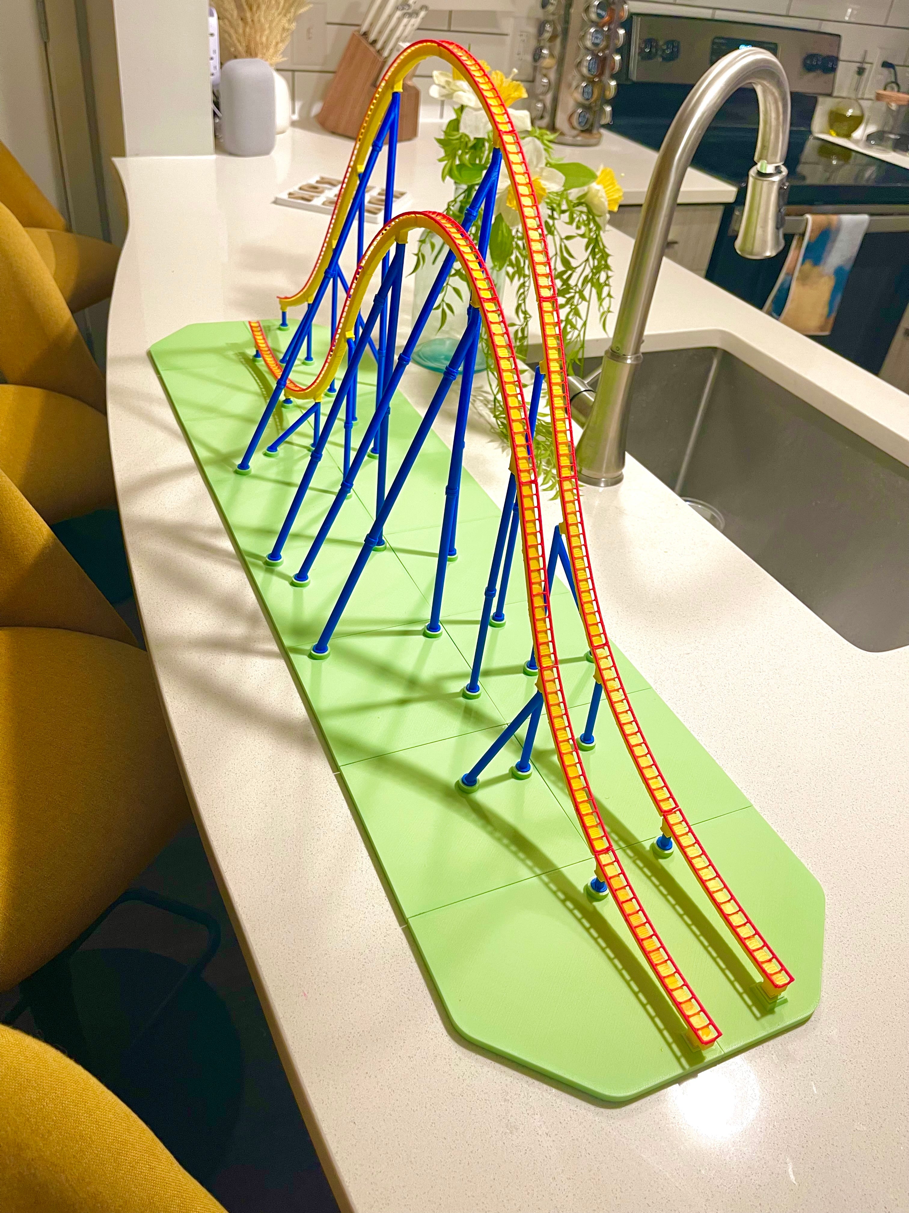 'The Humpday' Sequence Model Roller Coaster Kit